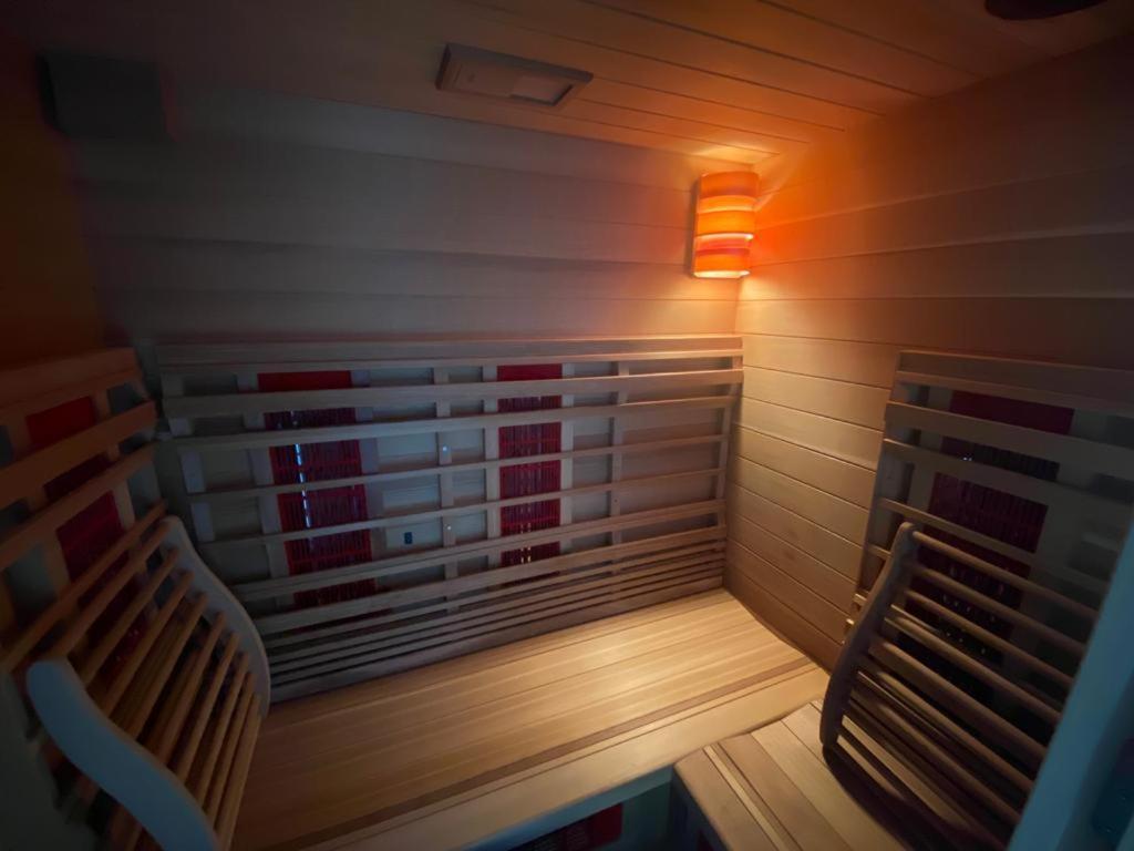 Schoene Ferienwohnung „Zum Glueck Tropical“ アイゼナハ エクステリア 写真